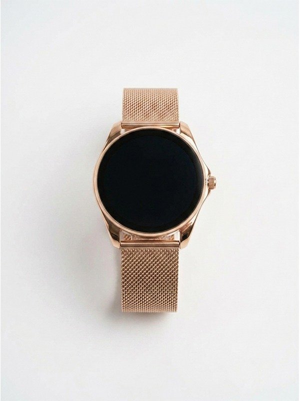 Yoshoot YS-36 Smartwatch with 1.5 inch AMOLED display and ultra thin body on white box.