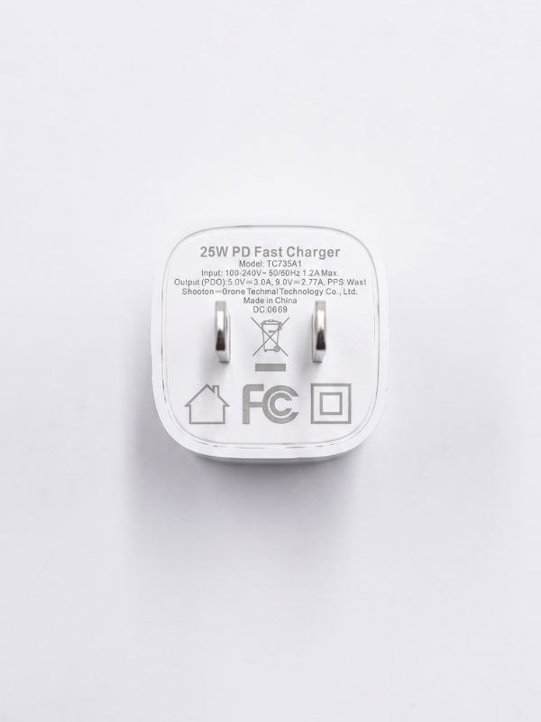Toocki 25W USB-C GaN Fast Charger – Compact PD Adapter for Galaxy & Android (White)